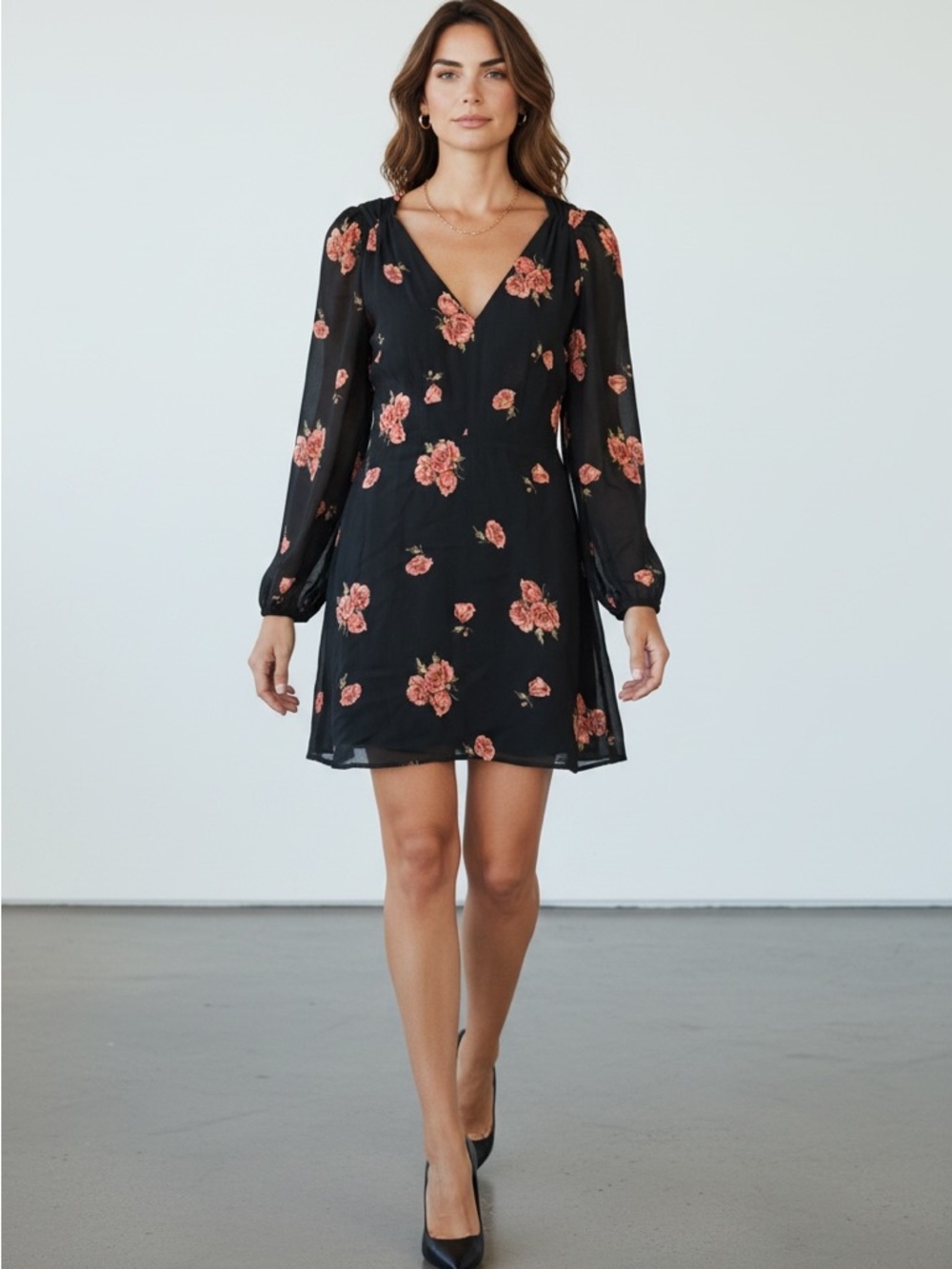Reformation Black Floral V-neck viscose long Sleeve mini Dress